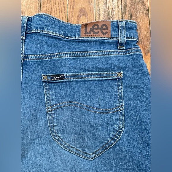 Lee Women's Straight Leg Blue Jeans - Picture 3 of 11